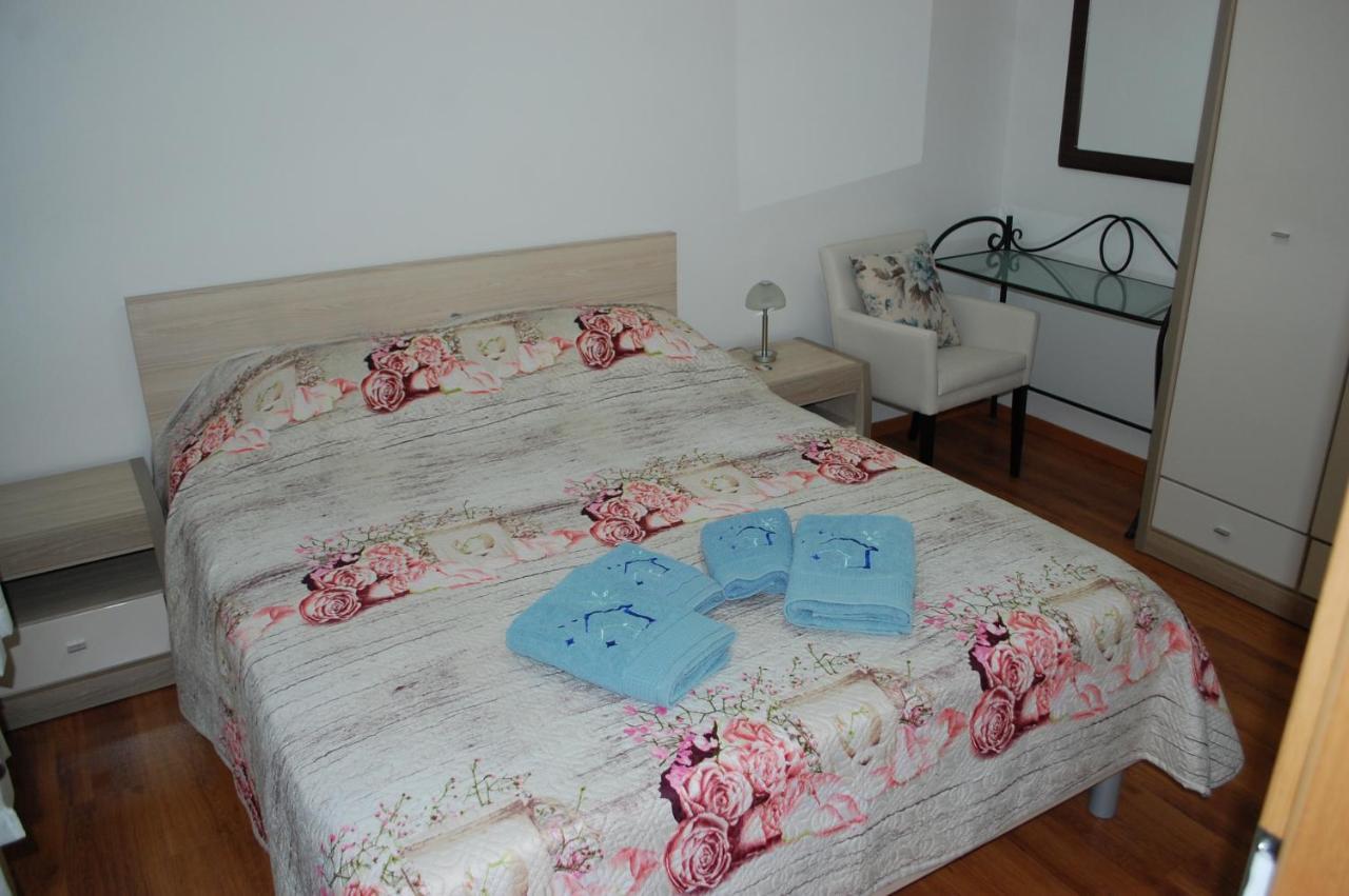 Apartmani Diana Novigrad Istria Buitenkant foto