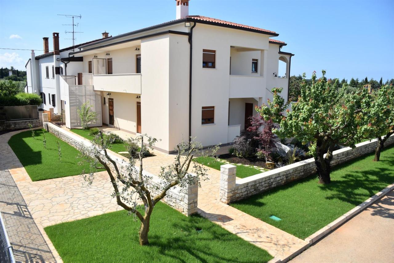 Apartmani Diana Novigrad Istria Buitenkant foto