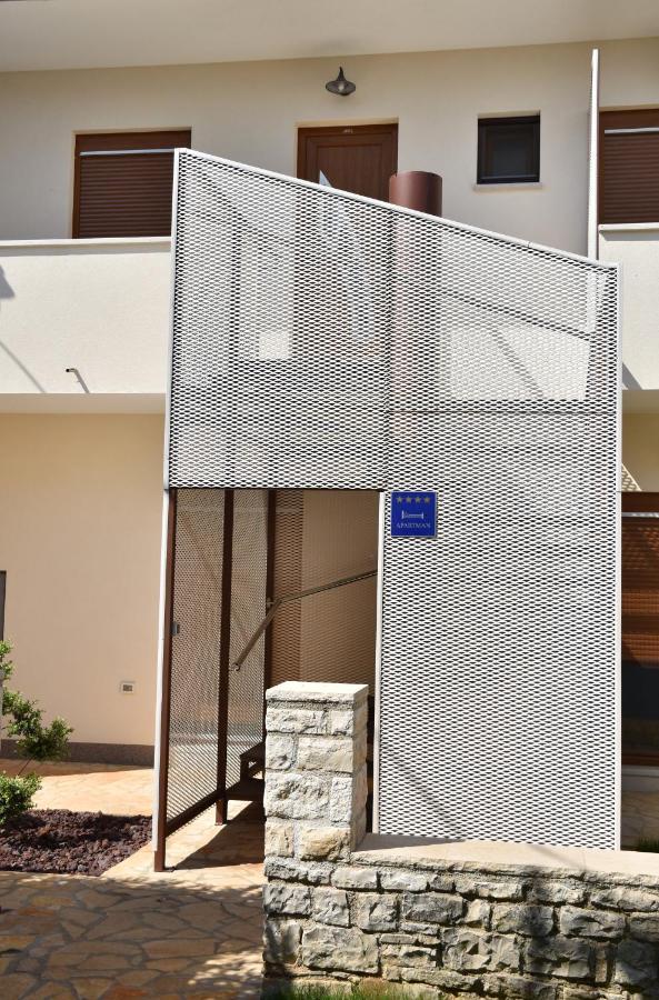Apartmani Diana Novigrad Istria Buitenkant foto