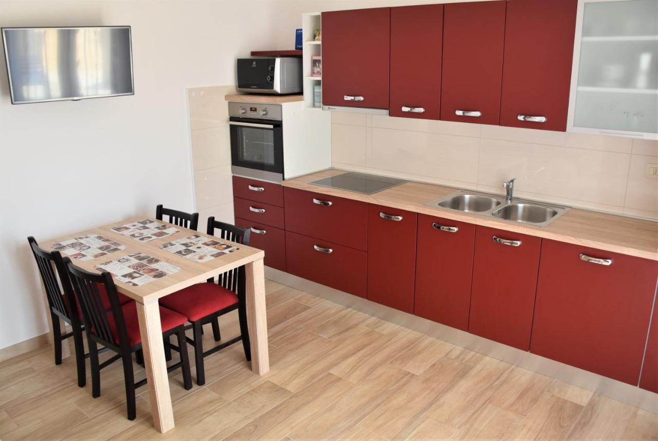 Apartmani Diana Novigrad Istria Buitenkant foto