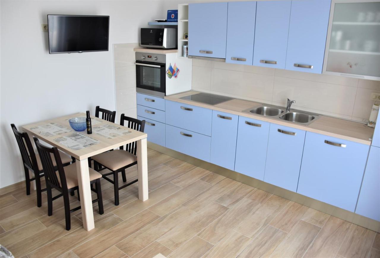 Apartmani Diana Novigrad Istria Buitenkant foto