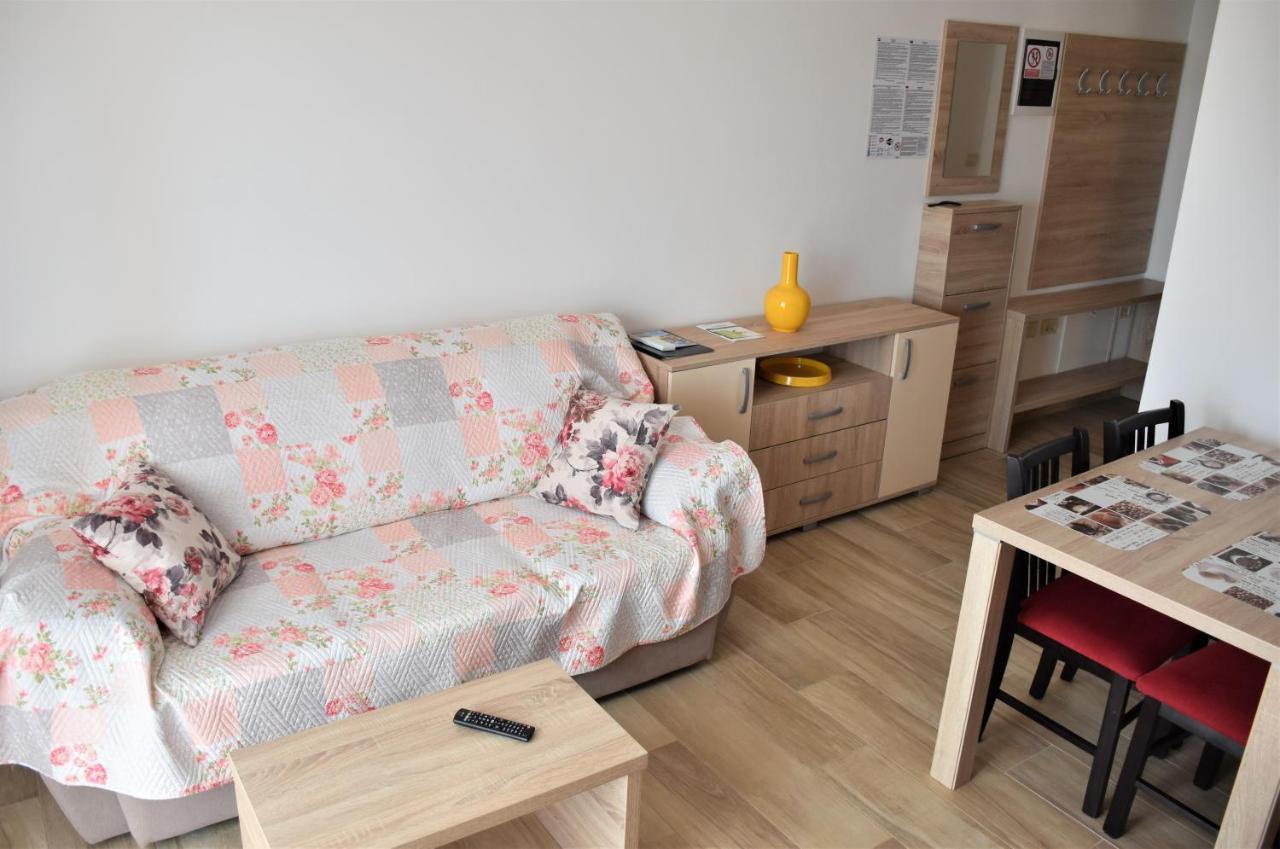 Apartmani Diana Novigrad Istria Buitenkant foto